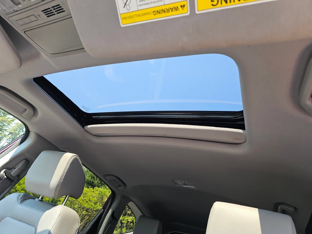 Used 2018 Honda CR-V Touring image 21