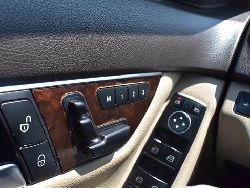 Used 2014 Mercedes-Benz C 300 4MATIC Sedan image 19