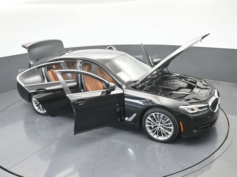Used 2022 BMW 530i w/ Premium Package image 79