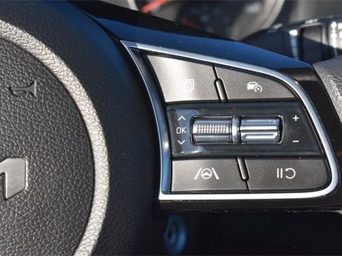 Used 2023 Kia Forte LXS w/ LXS Technology Package image 21