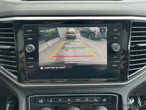 Used 2021 Volkswagen Atlas Cross Sport SEL AWD/4WD image 12