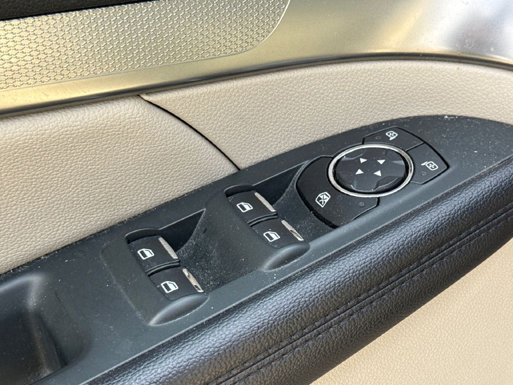 Used 2018 Ford Explorer XLT w/ Equipment Group 202A FWD image 21