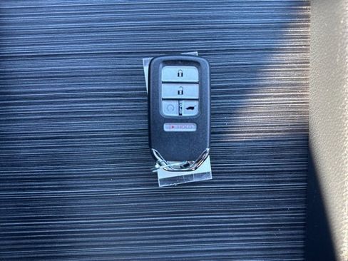 Used 2022 Honda Pilot TrailSport image 30