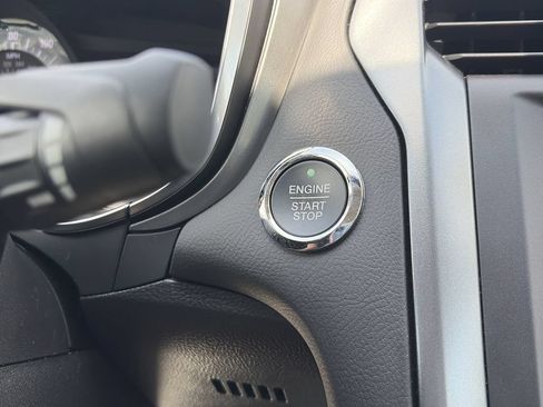 Used 2016 Ford Fusion Titanium FWD image 27
