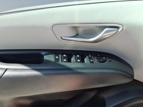 Used 2025 Hyundai Tucson SEL FWD image 16