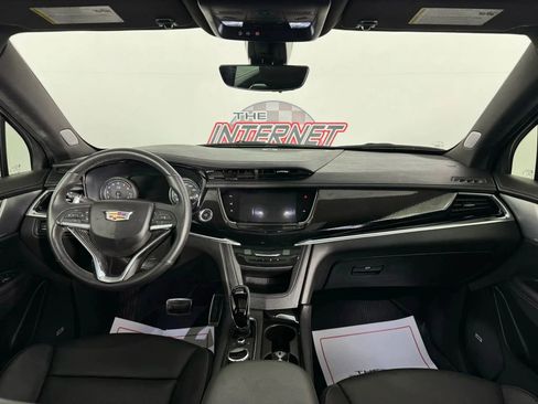 Used 2024 Cadillac XT6 Sport w/ LPO, ONYX Package image 11