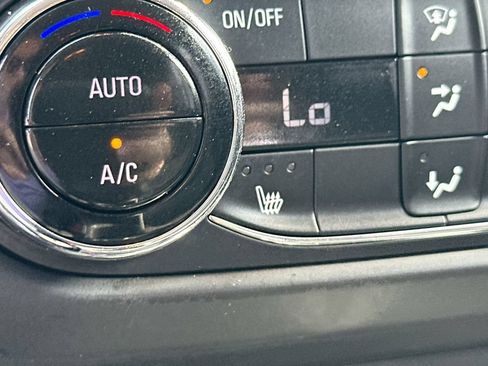 Certified 2023 Chevrolet TrailBlazer LT w/ Convenience Package FWD image 19