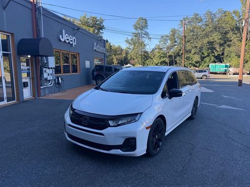 Used 2025 Honda Odyssey Sport-L image 1