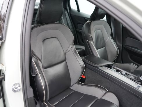 Used 2019 Volvo S60 T6 R-Design image 80