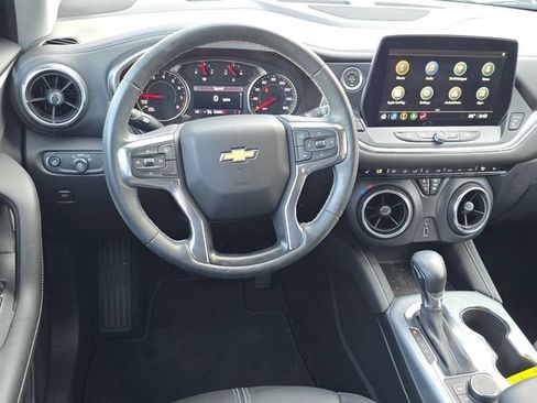 Used 2023 Chevrolet Blazer LT FWD image 11