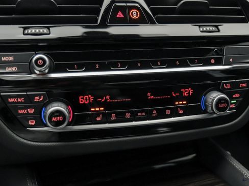 Used 2023 BMW 540i w/ M Sport Package image 51