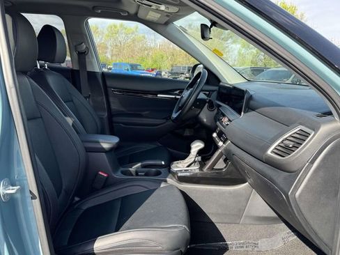 Used 2024 Kia Seltos EX image 16