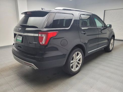 Used 2016 Ford Explorer XLT w/ Equipment Group 202A AWD/4WD image 9