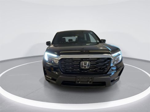 Used 2023 Honda Passport EX-L image 2