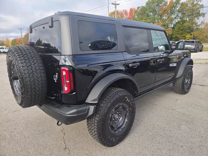 New 2025 Ford Bronco Badlands w/ Sasquatch Package