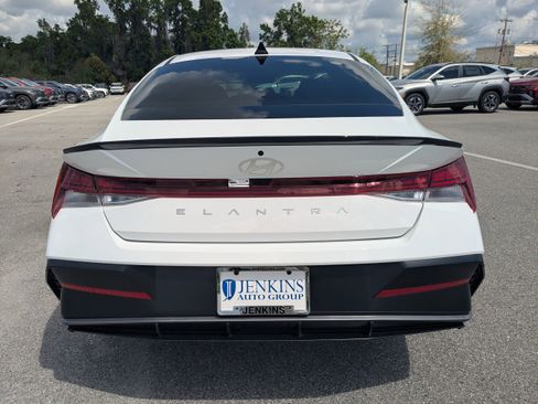 New 2026 Hyundai Elantra SEL Sport image 5