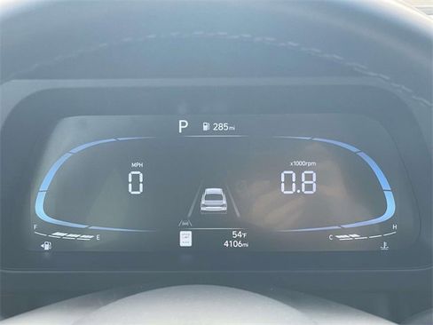 Certified 2025 Hyundai Elantra Sport image 18