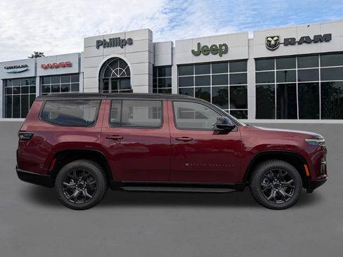 New 2026 Jeep Grand Wagoneer 4WD image 2