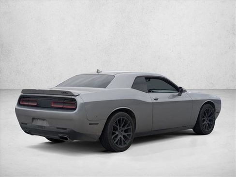 Used 2016 Dodge Challenger SXT Plus image 5