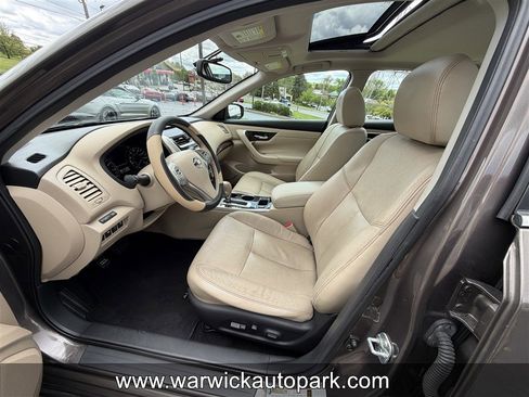 Used 2015 Nissan Altima 2.5 SL w/ Technology Package FWD image 4