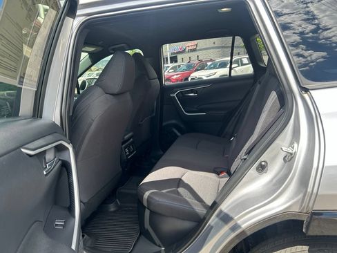 Used 2023 Toyota RAV4 SE AWD/4WD image 21