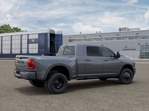 New 2026 RAM 3500 Laramie AWD/4WD image 5