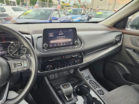 Used 2022 Nissan Rogue SV AWD/4WD image 23
