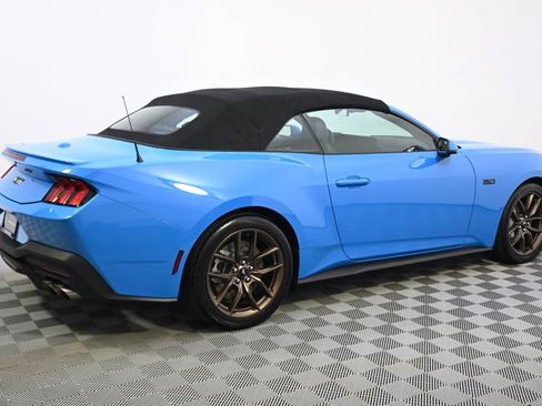 Used 2025 Ford Mustang GT Premium RWD image 7