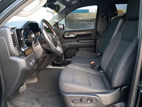 Used 2022 Chevrolet Silverado 1500 LT image 22