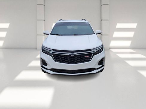 Used 2022 Chevrolet Equinox RS w/ RS Leather Package image 2