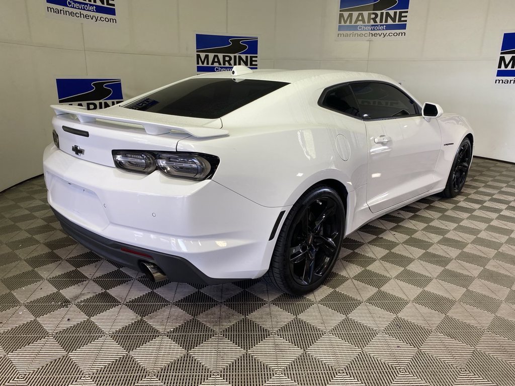 Used 2020 Chevrolet Camaro SS RWD image 13