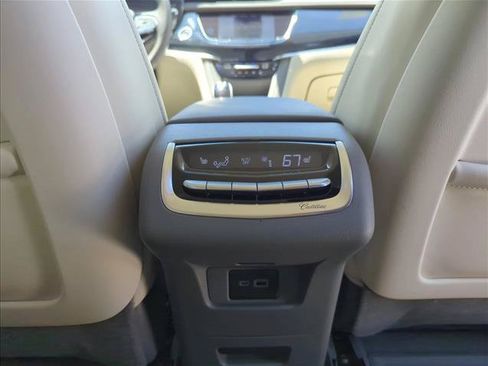 Used 2024 Cadillac XT6 Premium Luxury FWD image 19