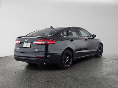 Used 2020 Ford Fusion SE w/ Equipment Group 151A FWD image 6