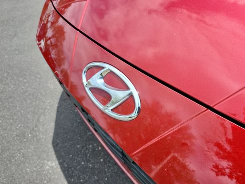 Used 2023 Hyundai Elantra SEL image 22