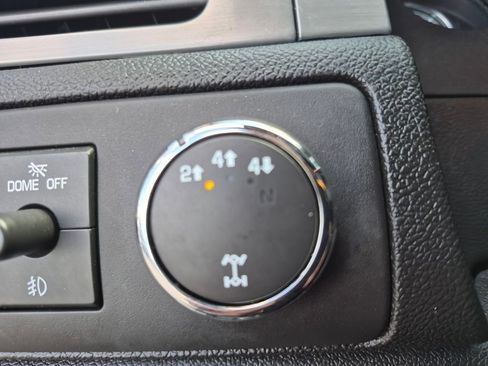 Used 2013 Chevrolet Silverado 2500 LTZ w/ LTZ Plus Package image 15