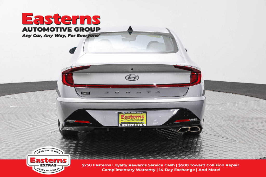 Used 2023 Hyundai Sonata SEL FWD image 7