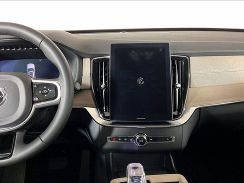 New 2026 Volvo XC90 B5 Core AWD/4WD image 5