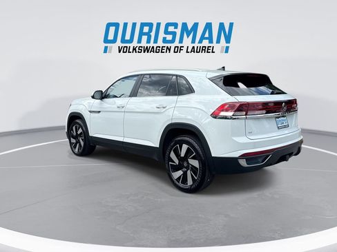 Used 2024 Volkswagen Atlas Cross Sport SE AWD/4WD image 6