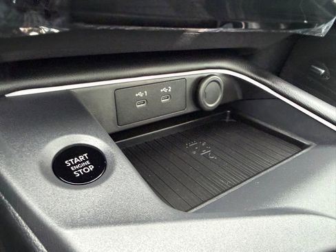 New 2026 Nissan Sentra SR w/ SR Premium Package image 24