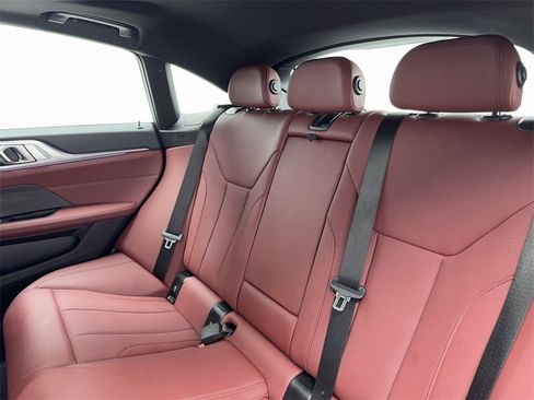 Used 2025 BMW i4 eDrive40 image 43