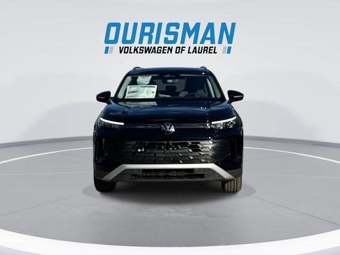 New 2026 Volkswagen Tiguan SE image 3
