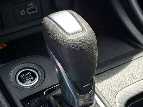 Used 2025 Nissan Sentra S FWD image 14