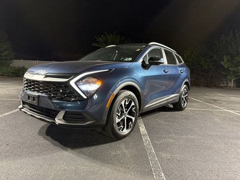 Used 2023 Kia Sportage EX AWD/4WD image 1