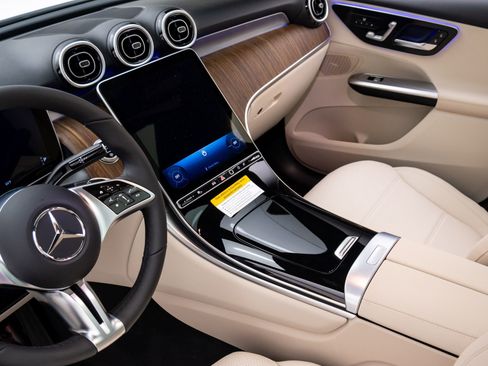 New 2026 Mercedes-Benz GLC 300 4MATIC image 13