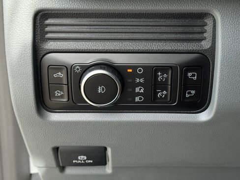 New 2026 Ford F250 XLT w/ XLT Premium Package image 18