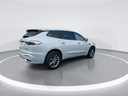 Used 2022 Buick Enclave Avenir w/ Avenir Technology Package image 8