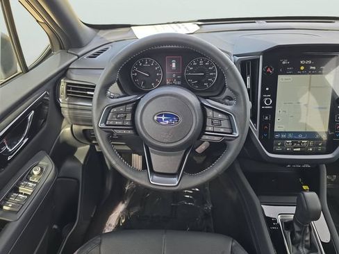 Used 2025 Subaru Forester Limited w/ Popular Package #1 AWD/4WD image 9