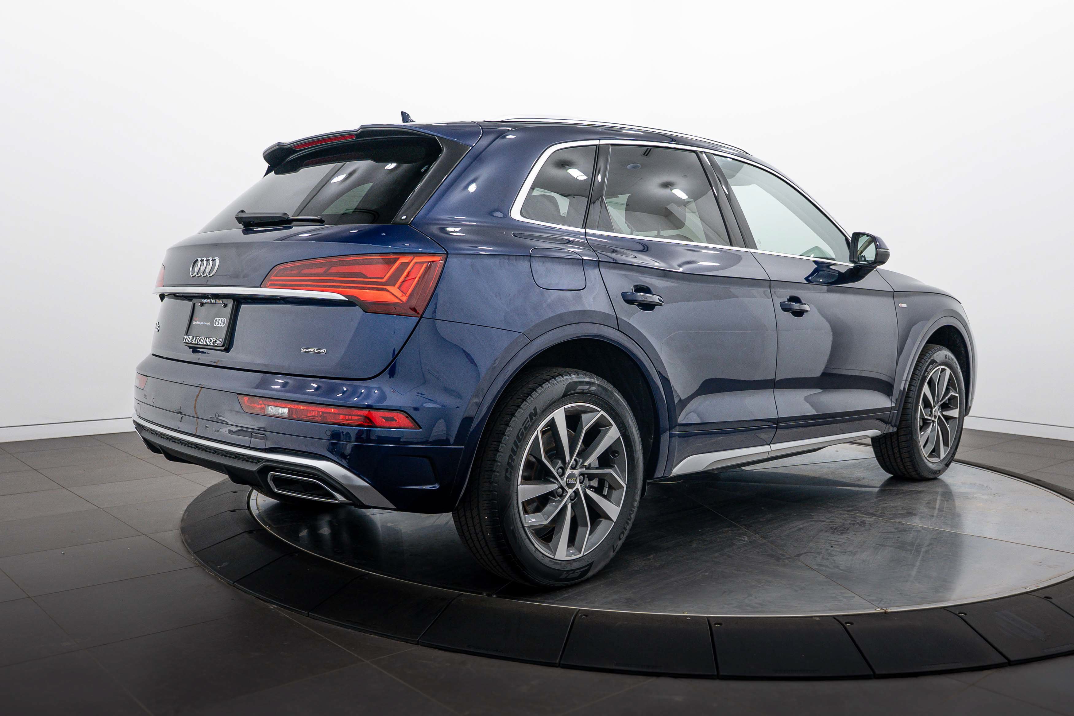 Certified 2024 Audi Q5 2.0T Premium Plus w/ Premium Plus Package AWD/4WD image 4