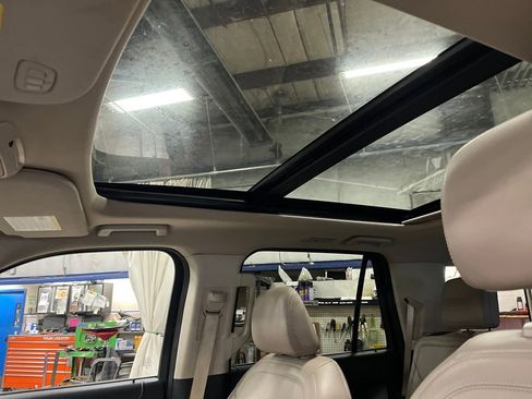 Used 2024 Ford Expedition Limited image 23