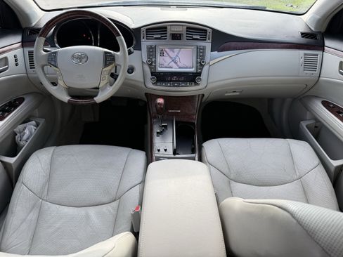 Used 2012 Toyota Avalon Limited image 13